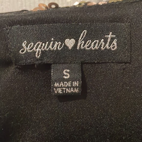 NWT. Sequin Hearts Black Dress w/ open arms and sequin on shoulders. Size Small. - Picture 2 of 6